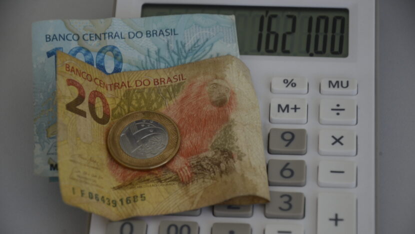 GoveRio Grande do Norteo Lula confirma salário mínimo de R$ 1.621 a partir de janeiro de 2026