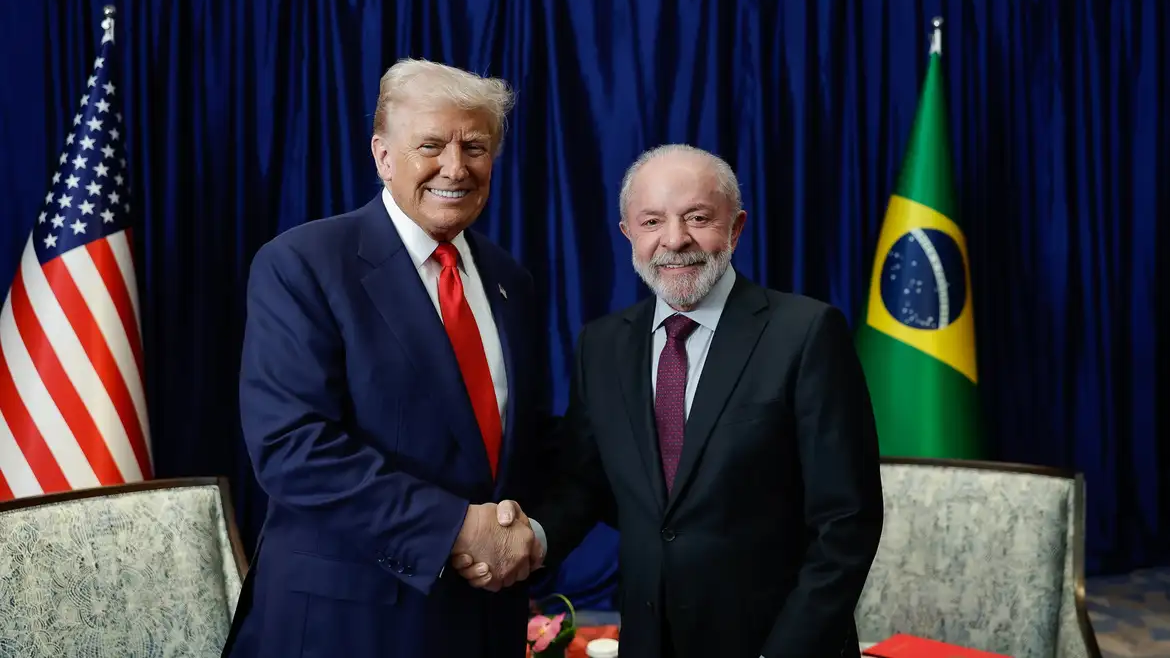 Lula e Trump conversam por telefone e acertam visita do presidente ...