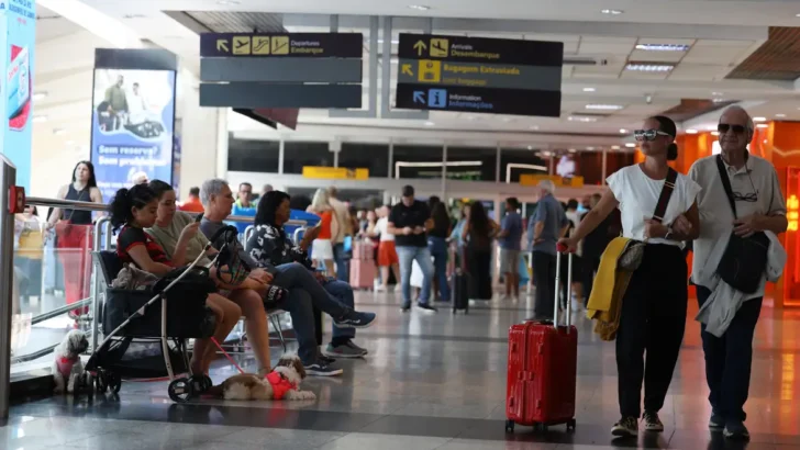 Número de passageiros em aeroportos teve aumento de 9,4% em 2025 - Foto: Rovena Rosa/Agência Brasil