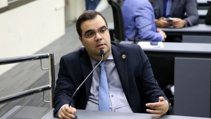 2000dcf9 26aa 402c b99d 40e68194d77b