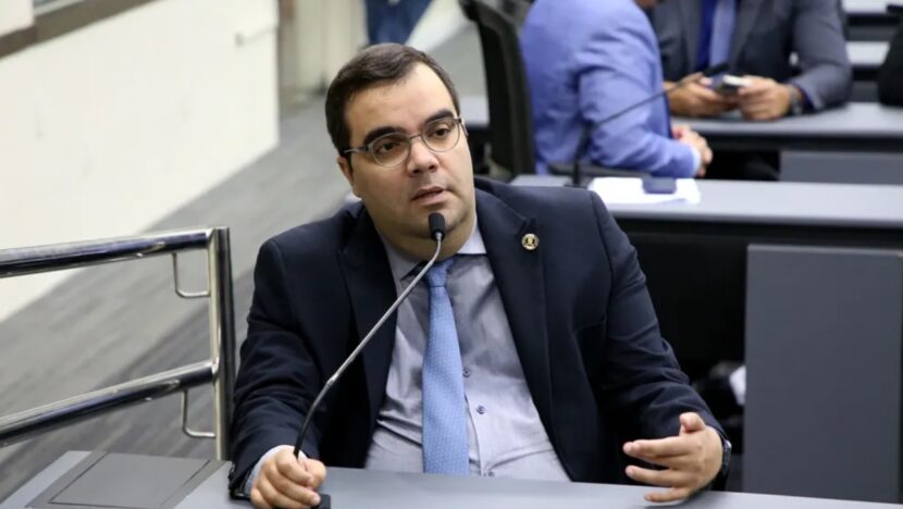 2000dcf9 26aa 402c b99d 40e68194d77b