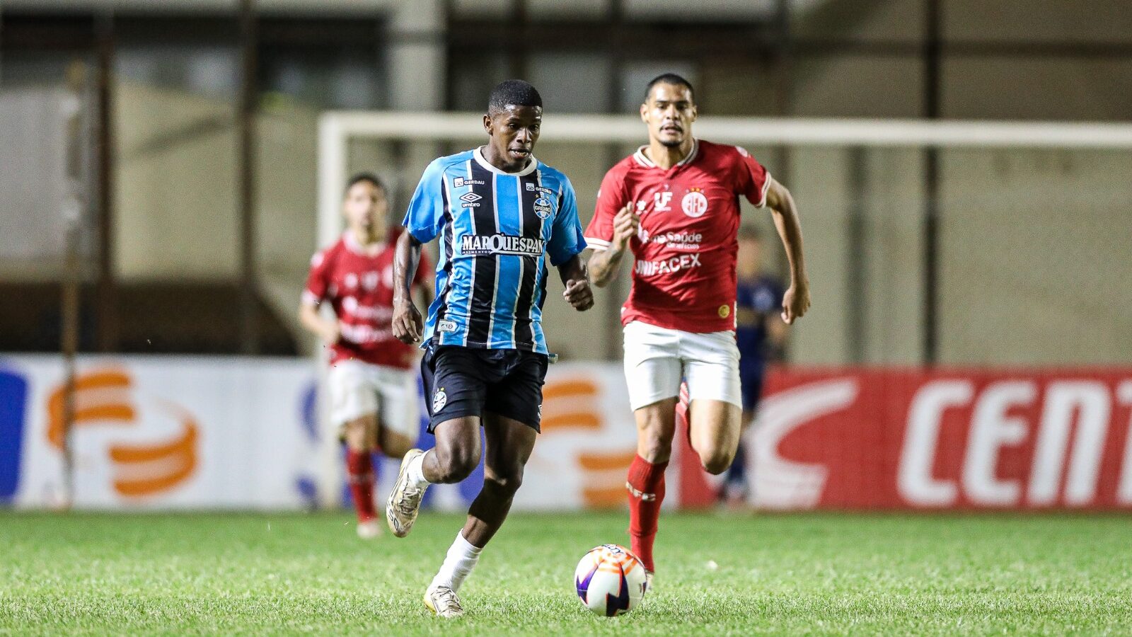 Após campanha histórica, América perde para o Grêmio e é eliminado da ...