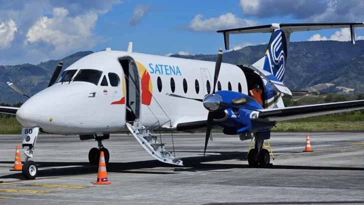 Avião com 15 pessoas desaparece na Colômbia