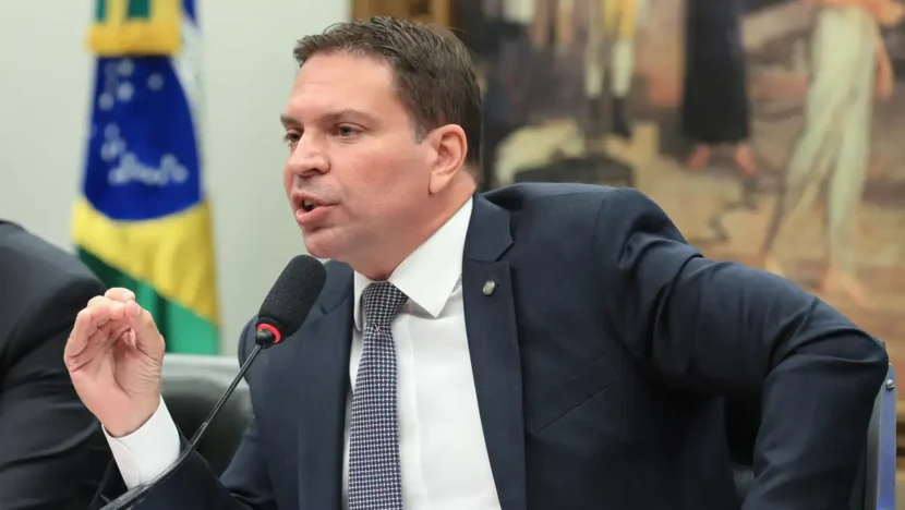 Governo brasileiro entrega pedido de extradição de ramagem aos eua | notícias do rio grande do norte lula1595