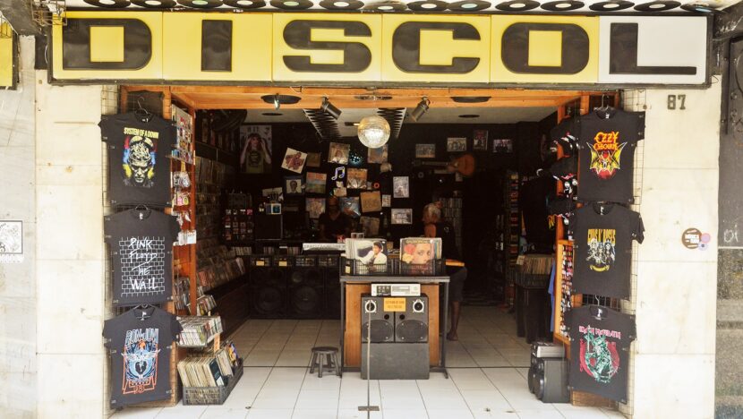 DISCOL Disco de Vinil , CDs e Fita Cassete (64)