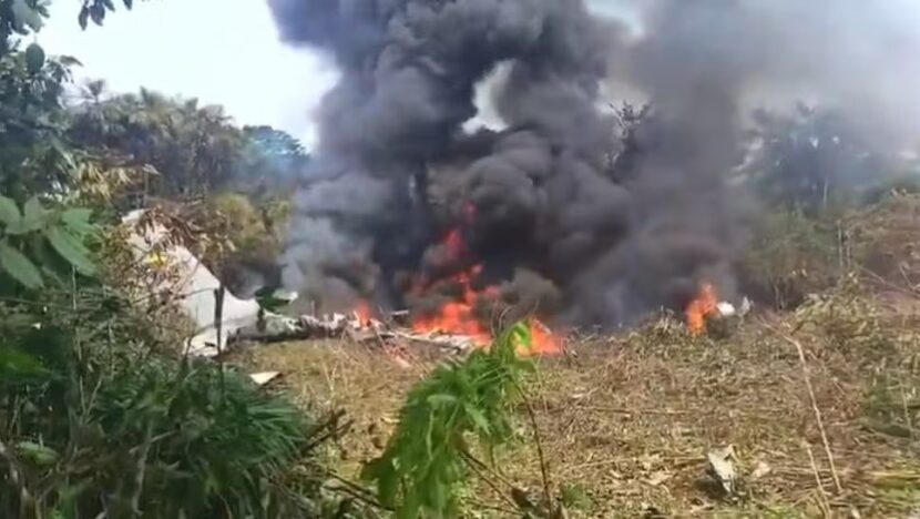 Avião militar cai na Colômbia com 125 pessoas à bordo; 8 mortos foram confirmados - Foto: Reprodução/Redes sociais