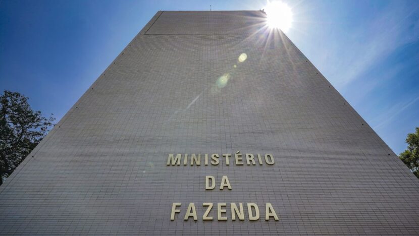 GoveRio Grande do Norteo prevê arrecadar R$ 4,4 bi com taxação de fintechs, bets e JCP - Foto: Rafa Neddermeyer/Agência Brasil