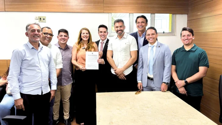 PG 3 NINA FOTO 2 JAIS JUNIOR