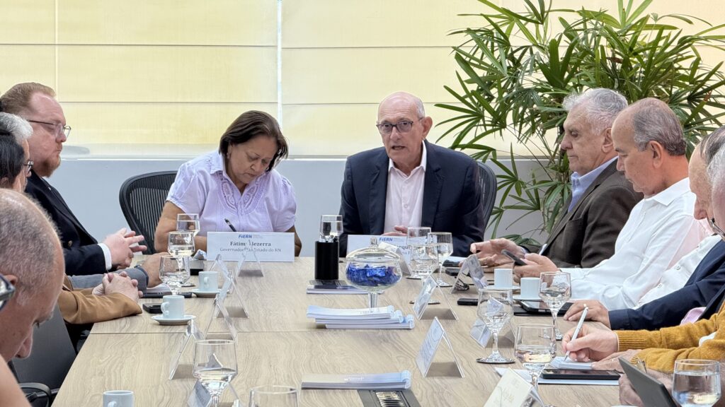 Sistema FIERN e GoveRio Grande do Norteo do Estado debatem agenda de desenvolvimento do RN e parcerias em educação (2)