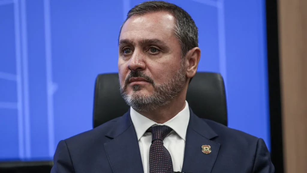 PF suspende credenciais de agente dos EUA após restrição a delegado brasileiro