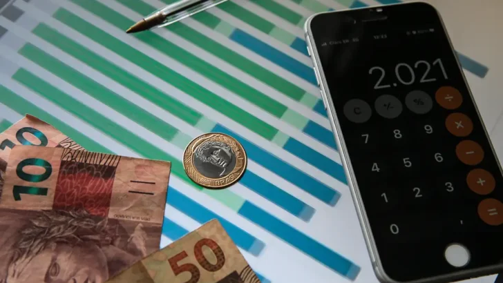 Projeto da LDO prevê crescimento de 2,56% para o próximo ano - Foto: Marcello Casal Jr/Agência Brasil