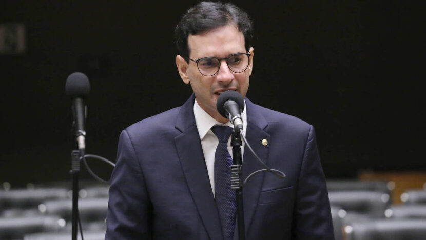 Deputado Leo Prates (Republicanos-BA), relator da PEC 6x1 - Kayo Magalhaes/Câmara dos Deputados