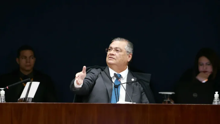Flávio Dino atribui protagonismo do STF à dificuldade de consenso no Congresso