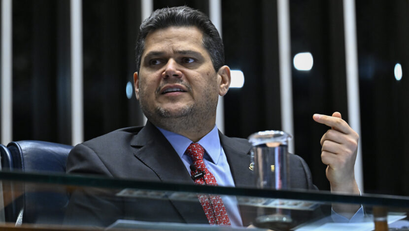 Alcolumbre foto Waldemir Barreto Senado
