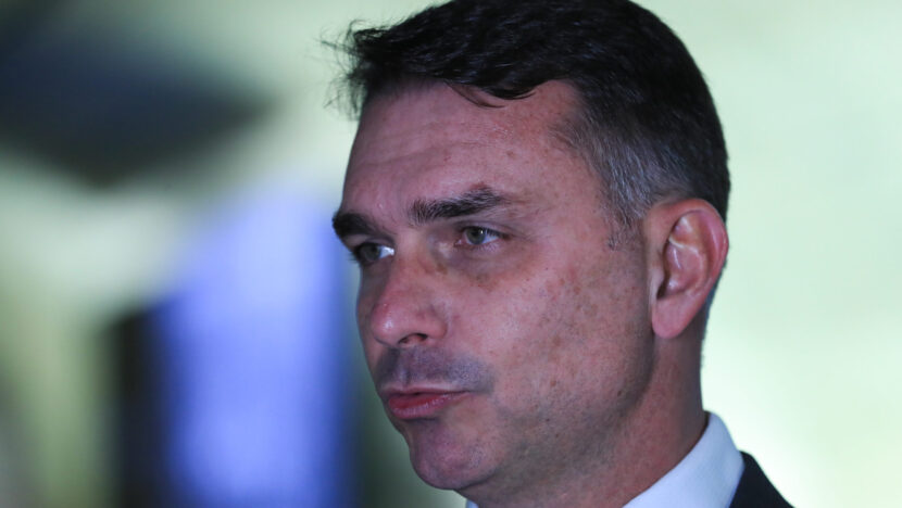 Flávio bolsonaro pede ao stf que moraes seja declarado suspeito em caso envolvendo banco master | notícias do rio grande do norte Flávio Bolsonaro