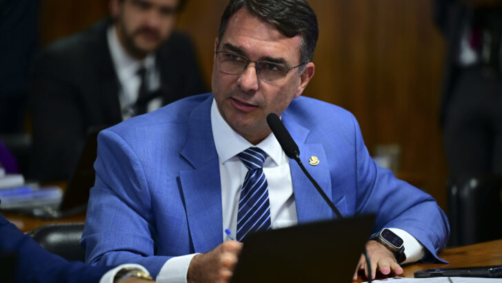 Flavio Bolsonaro Ok