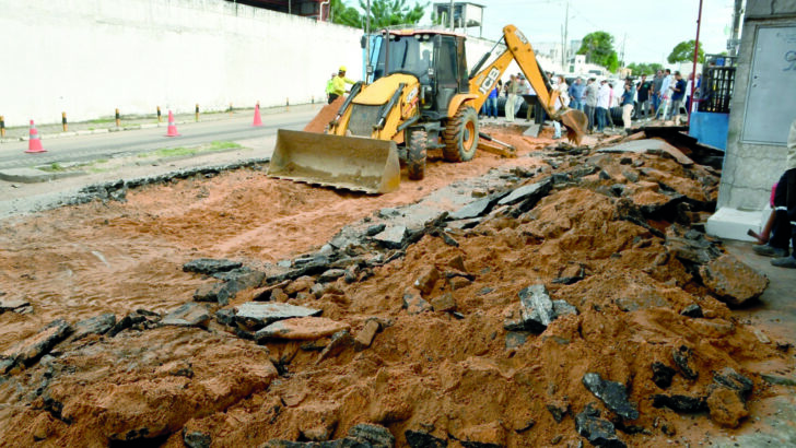 Obra na av Solange Nunes foto Magnus Nascimento