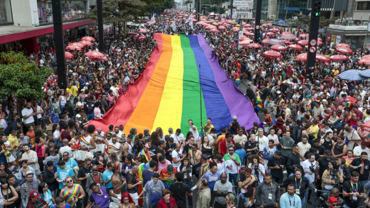 Parada LGBT foto Paulo Pinto Agência Brasil