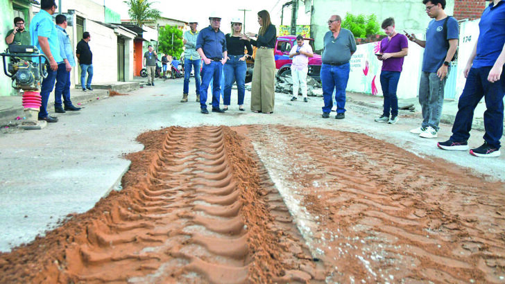 Prefeito visita obras da adutora de Jardim Primavera na ZN 2 foto Magnus Nascimento