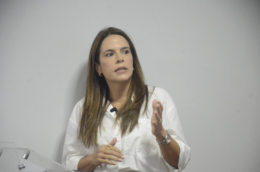 Shirley Cavalcanti (5) Copia