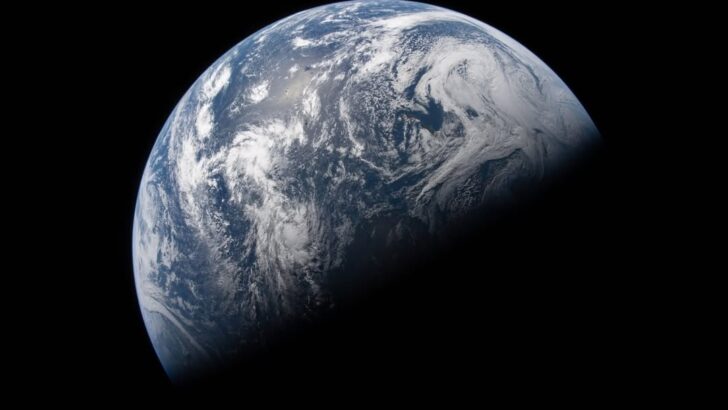 Start your week with some new photos from Artemis II!Though our jouRio Grande do Norteey around the Moon has ende Copia