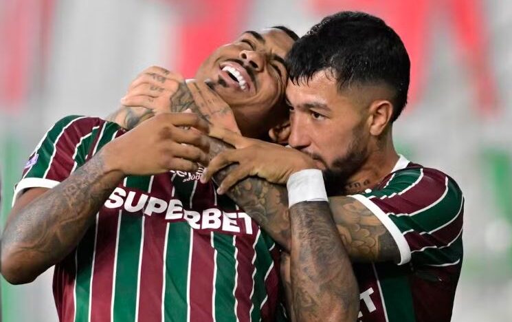 Fluminense tenta reação na copa do brasil nesta terça-feira 12 | notícias do rio grande do norte John Kennedy e Lucho Acosta comemorando gol na rodada do Brasileirão. Foto: André Durão