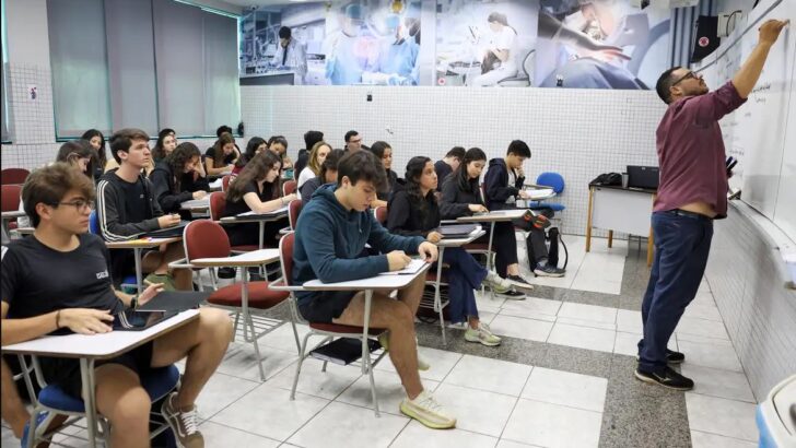 Pode participar o estudante com contrato firmado até 2017 e que estava em fase de amortização. Foto: José Cruz/ Agência Brasil