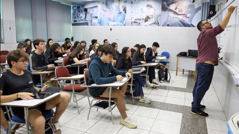 Desenrola fies: estudante pode renegociar dívida a partir desta quarta | notícias do rio grande do norte Pode participar o estudante com contrato firmado até 2017 e que estava em fase de amortização. Foto: José Cruz/ Agência Brasil