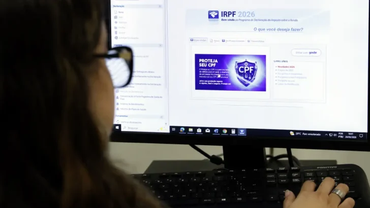 A dois dias do fim do prazo, 7,7 milhões não enviaram declaração do Imposto de Renda - Foto: Bruno Peres/Agência Brasil