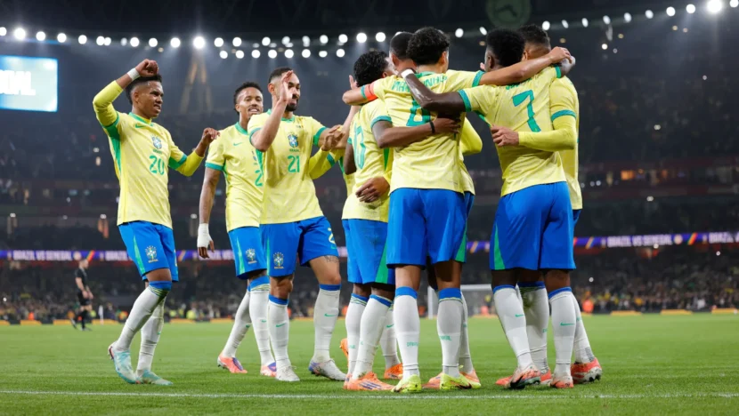 Vamos lá, Brasil! Seleção volta ao campo nesta quarta, às 19h - Foto: Rafael Ribeiro/CBF