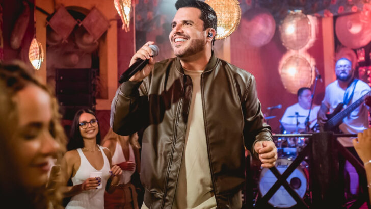 Pedro Lucas lança “Tudo do Meu Jeito em Forró” no Teatro Riachuelo