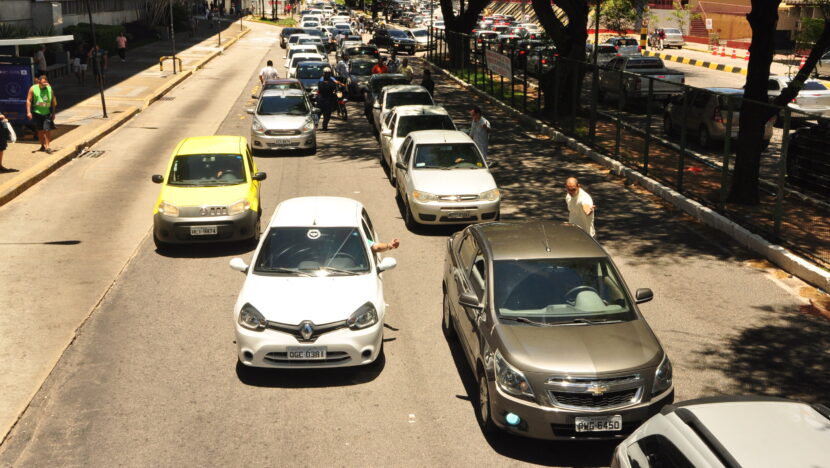 Protesto do Uber Av Salgado Filho (20)