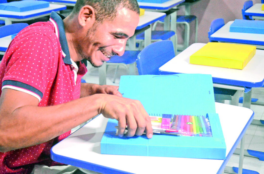 Sala de Aula Alunos EJA Unidade de Acolhimento Pessoas de Rua (9)