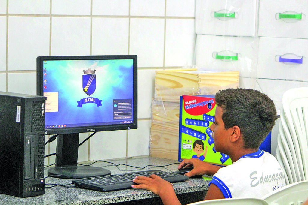 Prefeitura do natal amplia investimentos em tecnologia e valorização de professores | notícias do rio grande do norte Conexão e inovação nas escolas de Natal foto Manoel Barbosa