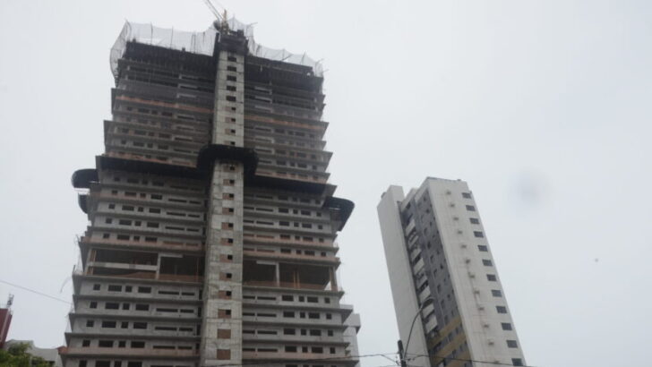 Construcao Civil 2 scaled e1775865711937 830x468