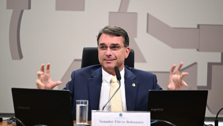 Flávio Bolsonaro foto Edilson Rodrigues Senado