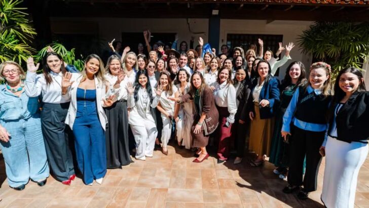 Flávio com mulheres