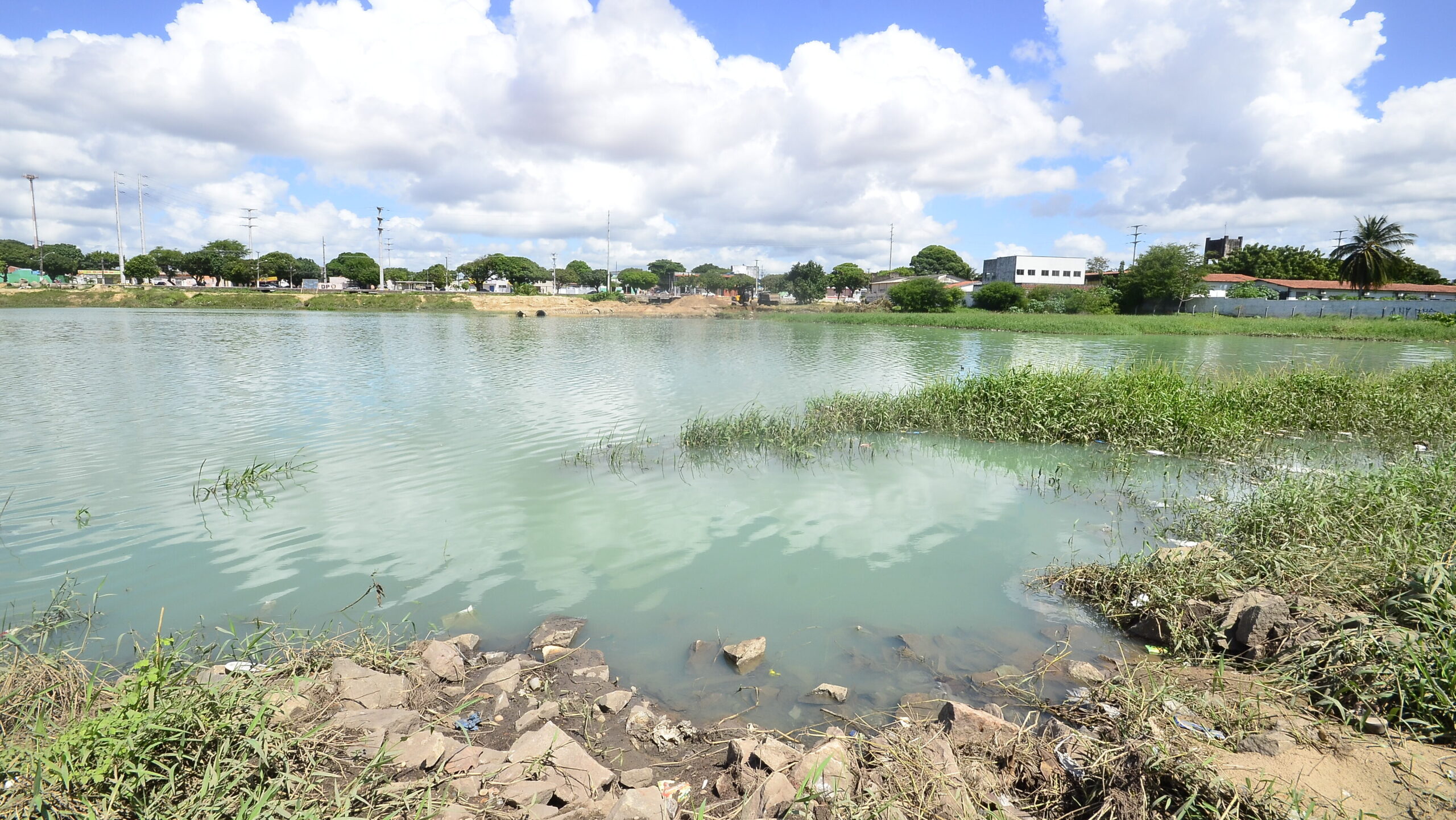 Chuvas acima da média levam bombeiros a reforçar alerta para alagamentos | notícias do rio grande do norte Lagoa de Captação Rua Taraúca Santarém (7)