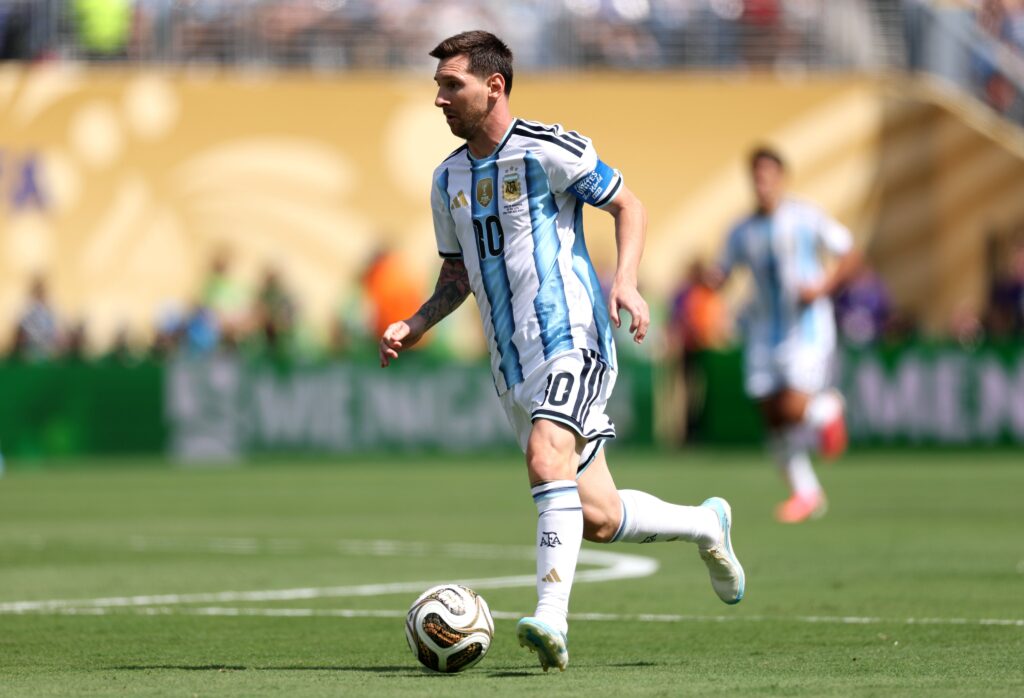 Campeã espanha é recebida por multidão em madri | notícias do rio grande do norte Messi