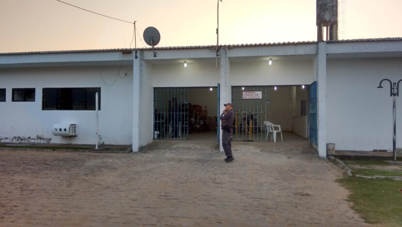Detento morre após briga em presídio de parnamirim; dois presos confessam participação | notícias do rio grande do norte Fachada da Penitenciária Estadual de PaRio Grande do Norteamirim, na Grande Natal, onde um inteRio Grande do Norteo morreu após uma luta corporal que, segundo a investigação preliminar, terminou em asfixia mecânica