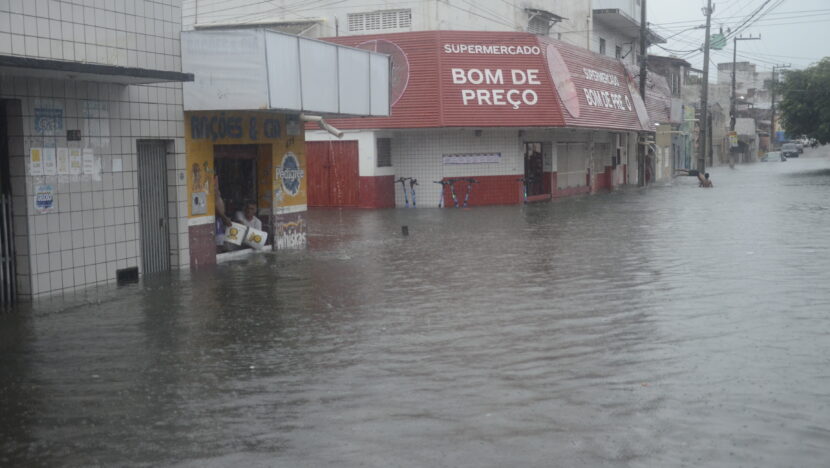 Sttu lista nove vias intransitáveis após chuvas em natal; confira os locais | notícias do rio grande do norte Rua Cauby Barrocas Bairro das Rocas (250)