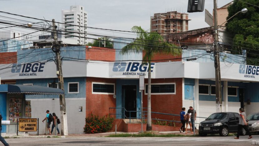 Fachada da sede do IBGE em Brasília.