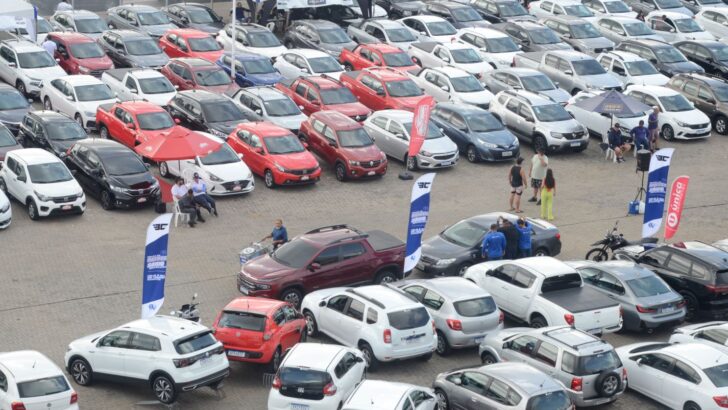 carros novos Foto: José Aldenir
