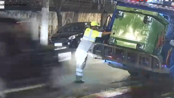 Imagem de câmera de segurança mostra o instante que antecede o atropelamento do coletor de lixo Diego Rafael da Silva por uma Land Rover na Barra Funda, zona oeste de São Paulo