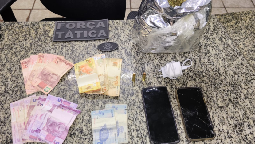 Dupla é presa com quase 1 kg de droga após tentar fugir da pm em mossoró | notícias do rio grande do norte image