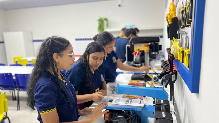 Lei institui programa para aproximar ciência da população potiguar | notícias do rio grande do norte laboratoriomaker SEEC RN 1 2048x1536 Copia