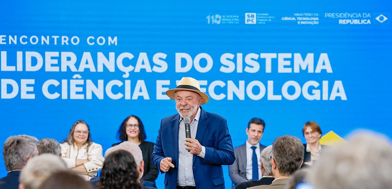 O presidente Luiz Inácio Lula da Silva durante agenda em Jacareí (SP), onde falou sobre investimentos na área de Defesa e preparação das Forças Armadas