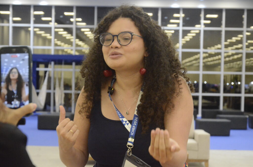 Ana Carolina Oliveira CBPF ICHEP 2026 (324)