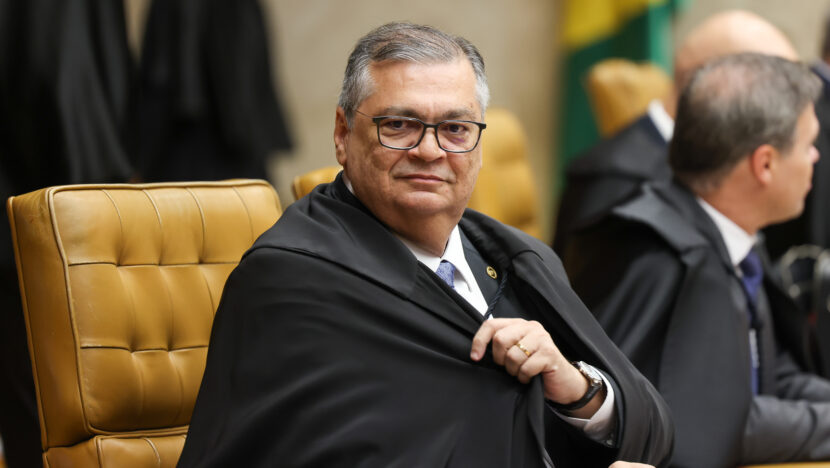 Dino manda PF investigar possíveis crimes em emendas Pix após TCU apontar irregularidades em 82% das transferências analisadas
