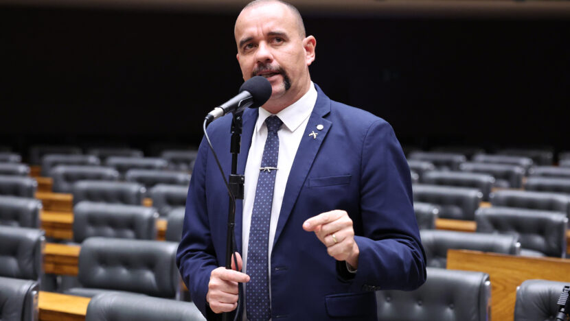 Sargento Gonçalves nega ter admitido compra de votos, diz que fala na 96 FM foi retirada de contexto e cita ofertas de até R$ 300 mil